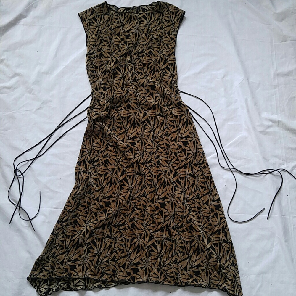 Dress - Picture 8 of 9